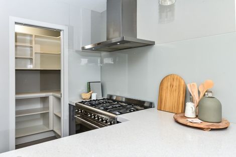 Photo of property in 12 The Rocks, Flagstaff, Hamilton, 3210