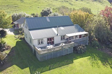 Photo of property in 2269 State Highway 2, Te Hauke, Hastings, 4178