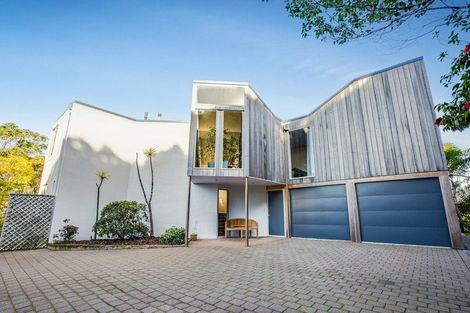 Photo of property in 73 Viewmont Drive, Harbour View, Lower Hutt, 5010