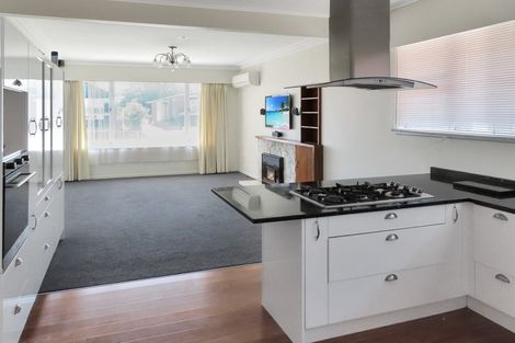 Photo of property in 45 Wai-iti Crescent, Woburn, Lower Hutt, 5010