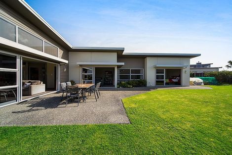 Photo of property in 33 Dillon Drive, Bell Block, New Plymouth, 4312