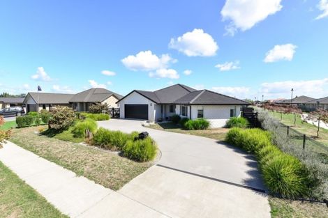 Photo of property in 23 Plescher Crescent, Leamington, Cambridge, 3432