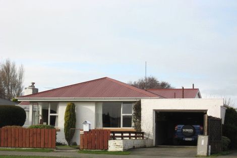 Photo of property in 765 Queens Drive, Waikiwi, Invercargill, 9810