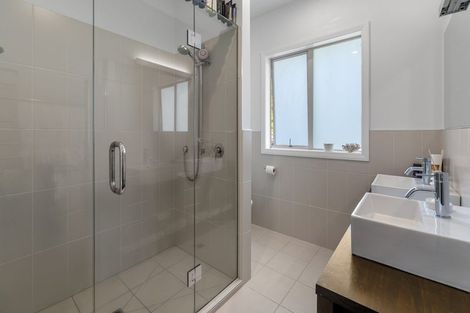 Photo of property in 26b Awhiorangi Promenade, Swanson, Auckland, 0816