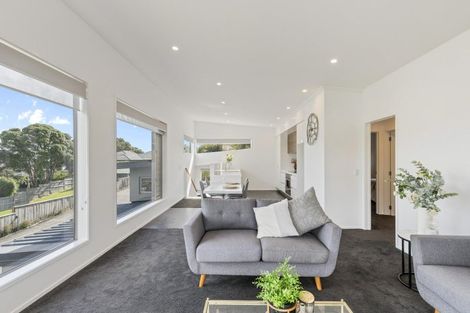 Photo of property in 26 Birdwood Avenue, Moturoa, New Plymouth, 4310