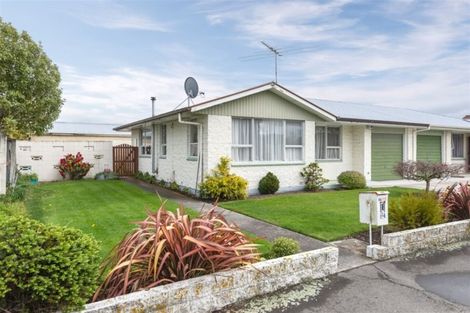 Photo of property in 11 Freebairn Street, Redwood, Christchurch, 8051