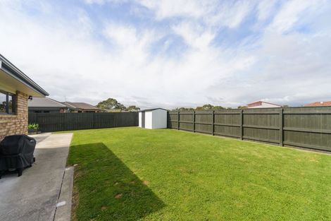 Photo of property in 46 Peter Hall Drive, Kelvin Grove, Palmerston North, 4414