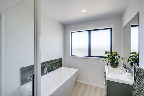 Photo of property in 31 Kenny Road, Meeanee, Napier, 4110