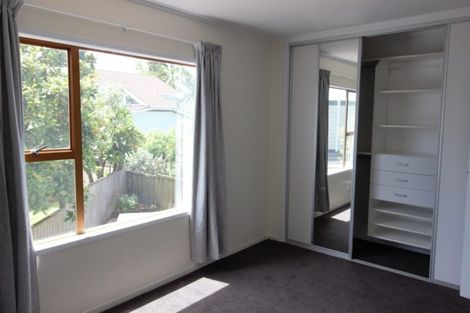 Photo of property in 1/19 Tree View Avenue, Glenfield, Auckland, 0629