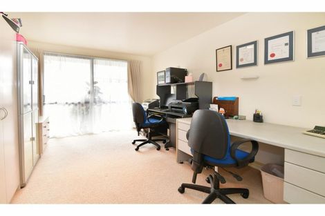 Photo of property in 59 Pacific Parade, Army Bay, Whangaparaoa, 0930