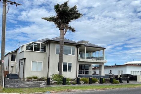 Photo of property in 513a Beach Road, Whangamata, 3620