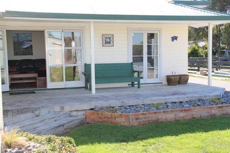 Photo of property in 241 Bremner Road, Karaka, Papakura, 2113