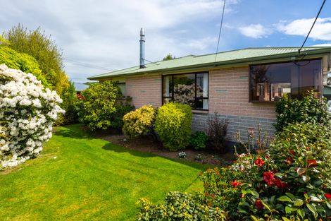 Photo of property in 43 George Street, Geraldine, 7930