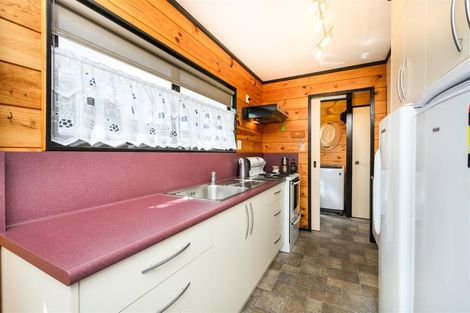 Photo of property in 1 Oldfield Place, Bulls, 4818