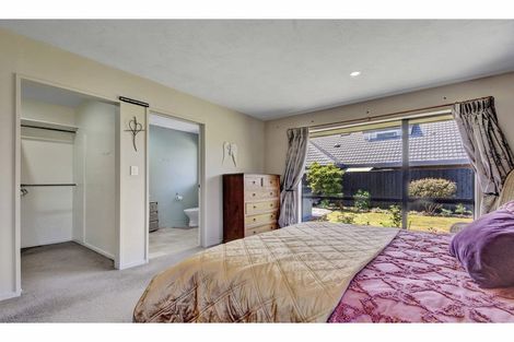 Photo of property in 16 Vanderbilt Place, Halswell, Christchurch, 8025