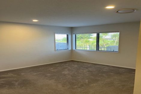 Photo of property in 7 Wyon Way, Flat Bush, Auckland, 2016
