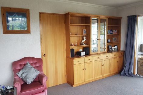 Photo of property in 19 Timaru Road, Waimate, 7924