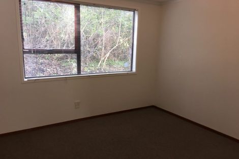 Photo of property in 38 Beaudine Avenue, Glenfield, Auckland, 0629