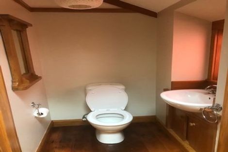 Photo of property in 18 Raroa Road, Kelburn, Wellington, 6012