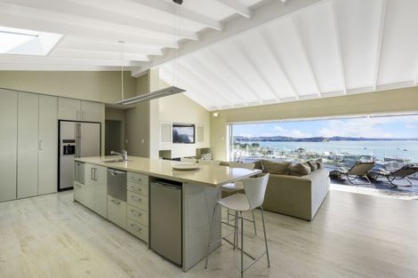 Photo of property in 53a De Luen Avenue, Tindalls Beach, Whangaparaoa, 0930