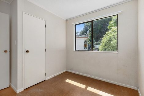 Photo of property in 16 Penguin Grove, Waitangirua, Porirua, 5024