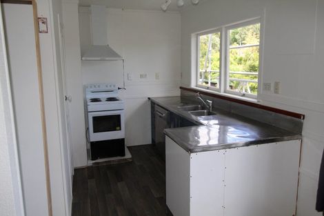 Photo of property in 25 Kamara Road, Glen Eden, Auckland, 0602