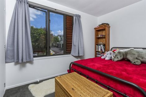 Photo of property in 5/11 The Avenue, Albany, Auckland, 0632