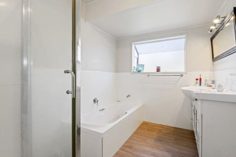 Photo of property in 3 Awatere Place, Snells Beach, 0920