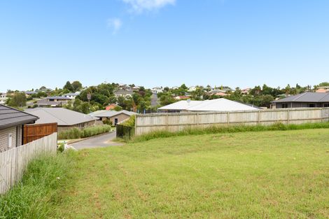 Photo of property in 27 Fairfax Crescent, Pyes Pa, Tauranga, 3112