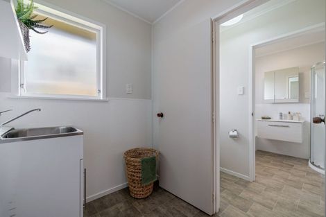 Photo of property in 19 Cargill Avenue, Feilding, 4702