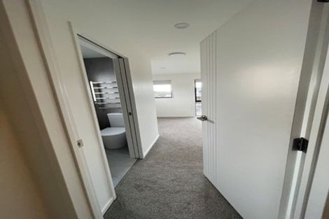 Photo of property in 2d Pinero Place, Bucklands Beach, Auckland, 2014