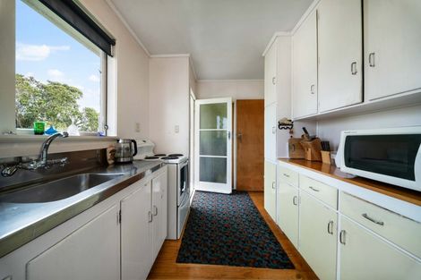 Photo of property in 80 Riverpark Crescent, Henderson, Auckland, 0610