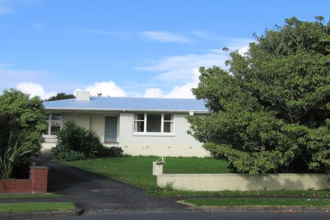 Photo of property in 6 Glenvil Lane, Te Atatu Peninsula, Auckland, 0610
