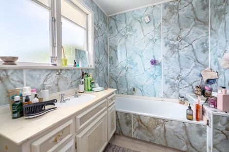 Photo of property in 7 Fairbrother Street, Carterton, 5713