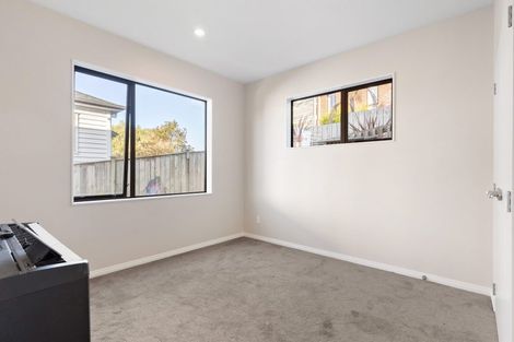 Photo of property in 11 Matisse Drive, West Harbour, Auckland, 0618