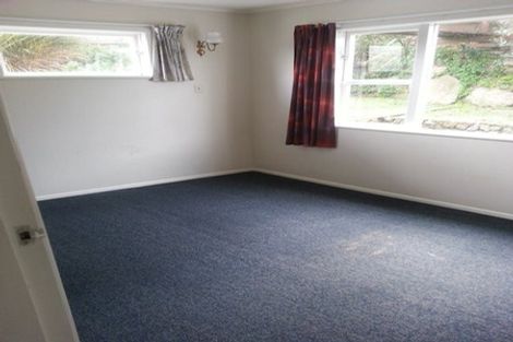 Photo of property in 12 Huntingdon Street, Northland, Wellington, 6012