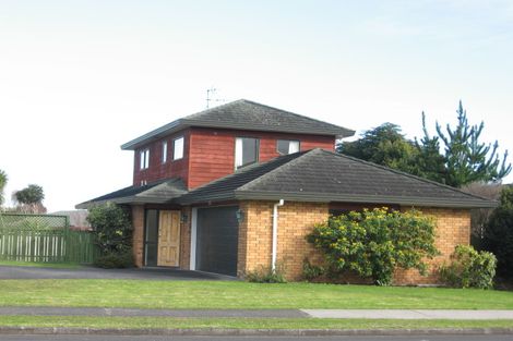 Photo of property in 172 Carnoustie Drive, Wattle Downs, Auckland, 2103