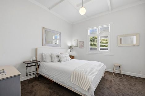 Photo of property in 1a Mozeley Avenue, Devonport, Auckland, 0624