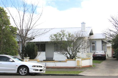 Photo of property in 37 Beresford Street, Takaro, Palmerston North, 4410