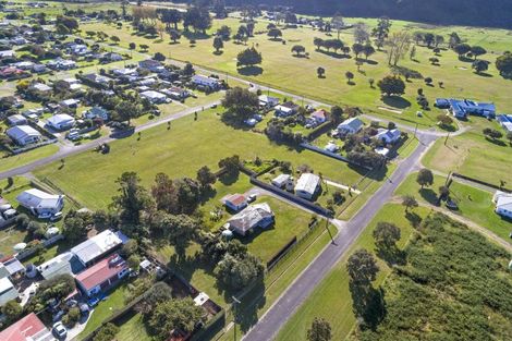 Photo of property in 1 Adventure Street, Tolaga Bay, 4077