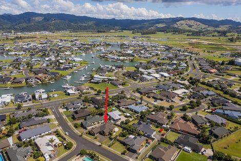 Photo of property in 71 Cholmondeley Crescent, Whitianga, 3510