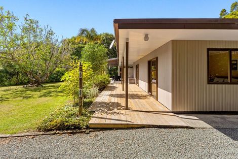 Photo of property in 2395 State Highway 1, Brynderwyn, Maungaturoto, 0587