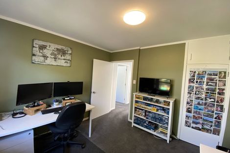 Photo of property in 2/10 Coroglen Avenue, Birkenhead, Auckland, 0626