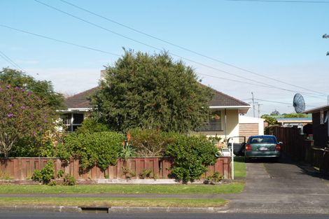 Photo of property in 237 Robertson Road, Mangere East, Auckland, 2024