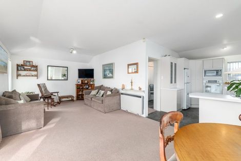 Photo of property in 23 Briarmont Street, Avondale, Christchurch, 8061