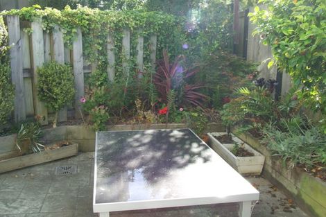 Photo of property in 35c Hobson Crescent, Thorndon, Wellington, 6011