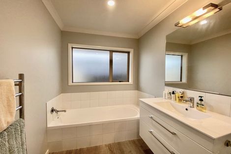 Photo of property in 3 Edwin Trent Drive, Prebbleton, 7604