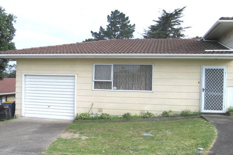 Photo of property in 2/18 Clare Place, Glenfield, Auckland, 0629