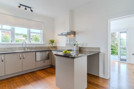 Photo of property in 182 Pine Hill Road, Dalmore, Dunedin, 9010