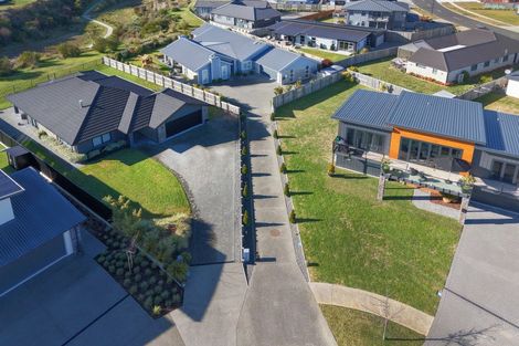 Photo of property in 13 Tuhua Close, Wharewaka, Taupo, 3330